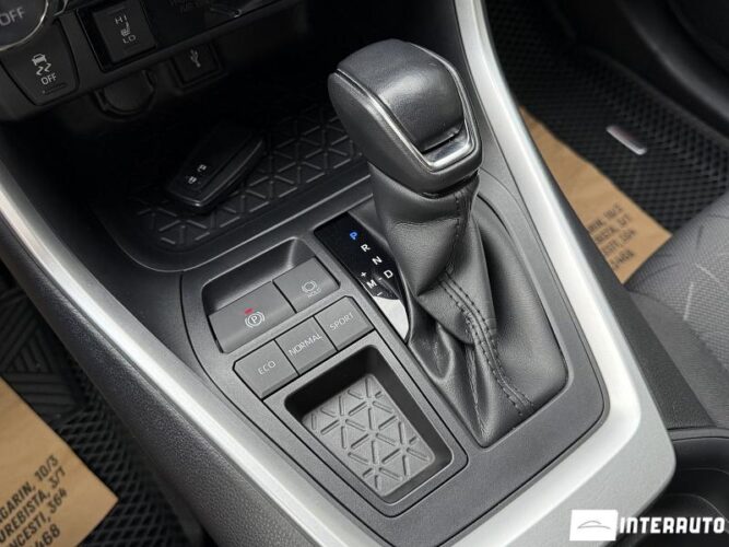 Toyota Rav-4 40 interauto-car