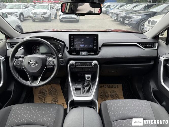 Toyota Rav-4 35 interauto-car