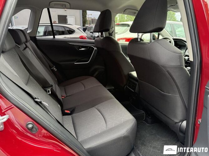 Toyota Rav-4 42 interauto-car