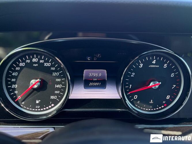 Mercedes E 300 41 interauto-car