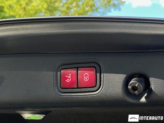 Mercedes E 300 53 interauto-car