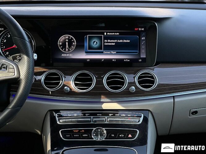 Mercedes E 300 42 interauto-car