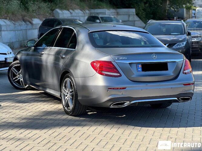 Mercedes E 300 36 interauto-car