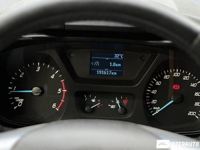Ford Transit 33 interauto-car