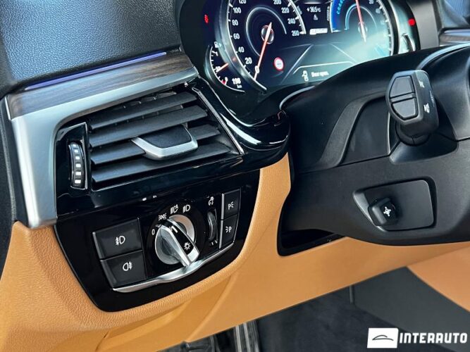 BMW 530e 44 bmw 530e 2018