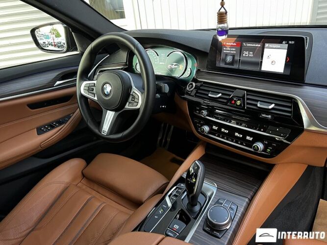 BMW 530e 43 bmw 530e 2018