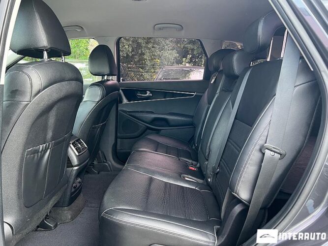 Kia Sorento 49 interauto-car