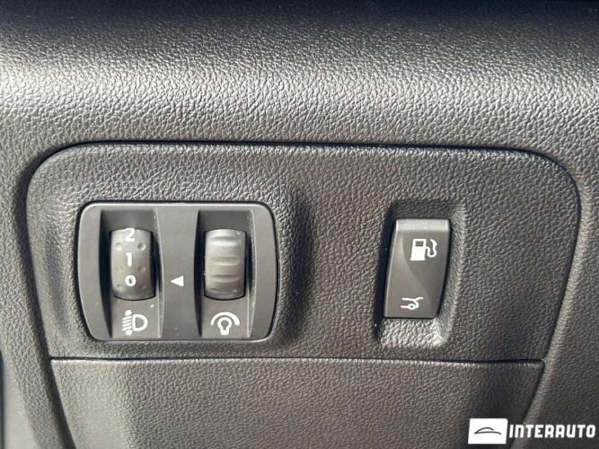 Renault Megane 38 interauto-car