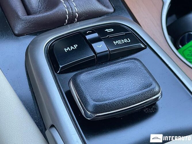 Lexus RX 450h 49 interauto-car