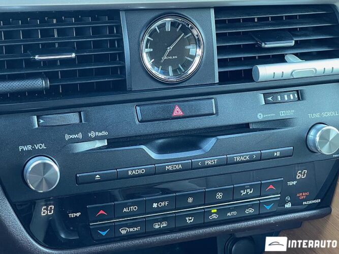 Lexus RX 450h 46 interauto-car