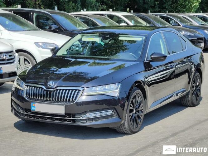 Skoda Superb 34 interauto-car