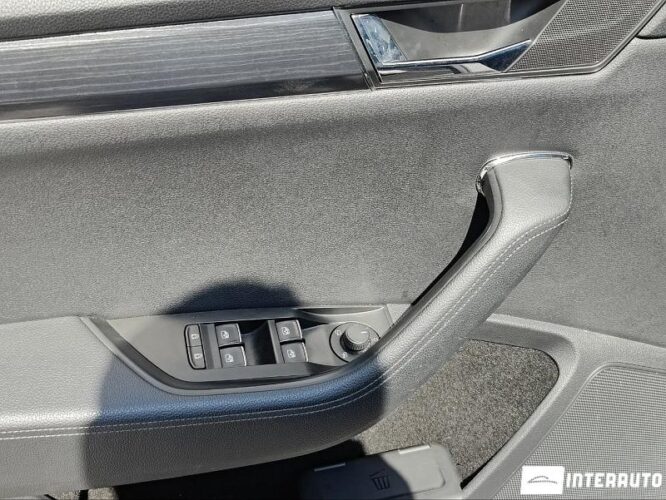 Skoda Superb 52 interauto-car