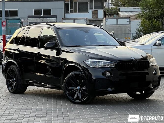 BMW X5 4.0e 2016 doar la InterAuto