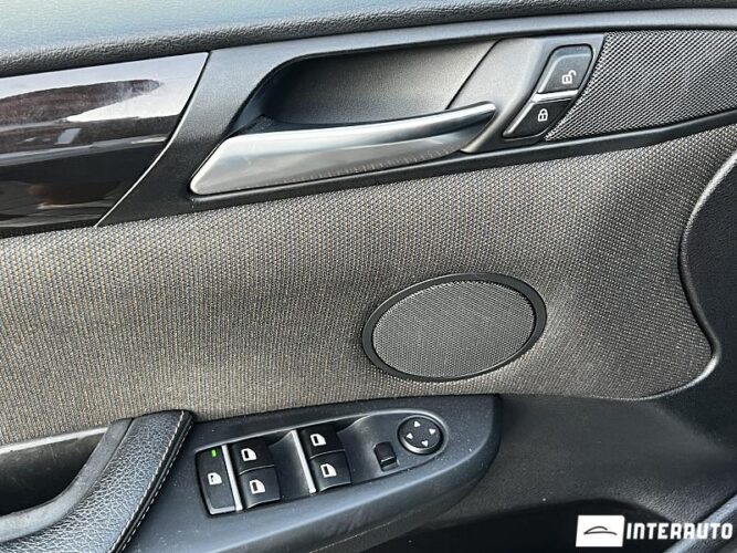 BMW X3 2.8i 45 interauto-car