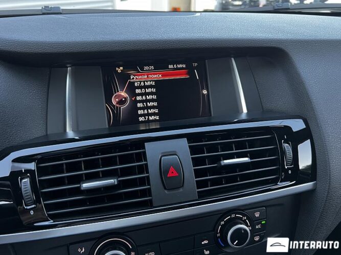 BMW X3 2.8i 42 interauto-car