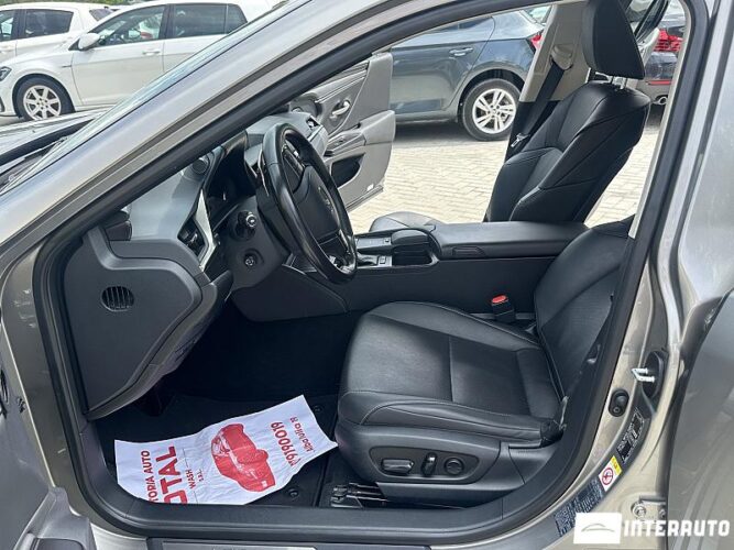 Lexus ES 300h 38 interauto-car