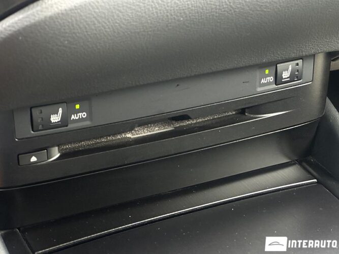 Lexus ES 300h 46 interauto-car