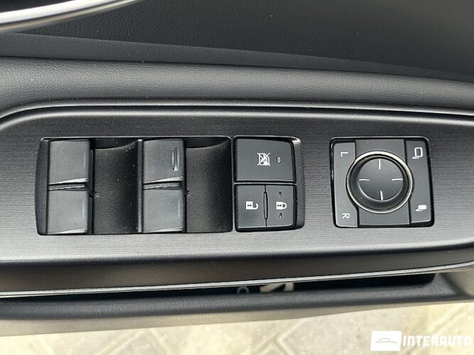 Lexus ES 300h 52 interauto-car