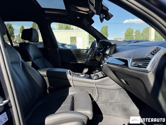 BMW X5 M5.0D 50 interauto-car