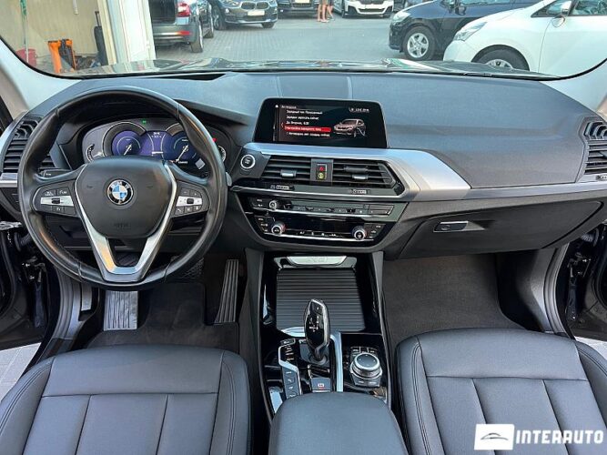 BMW X3 3.0e 38 interauto-car