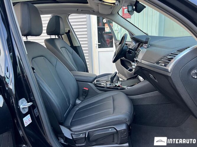 BMW X3 3.0e 46 interauto-car
