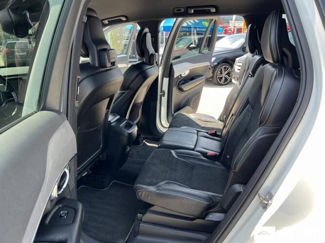 Volvo XC 90 43 interauto-car