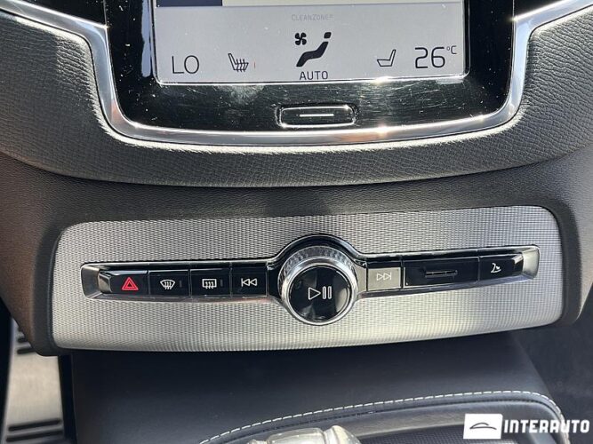 Volvo XC 90 41 interauto-car