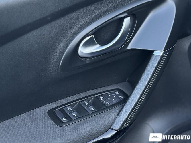 Renault Kadjar 33 interauto-car