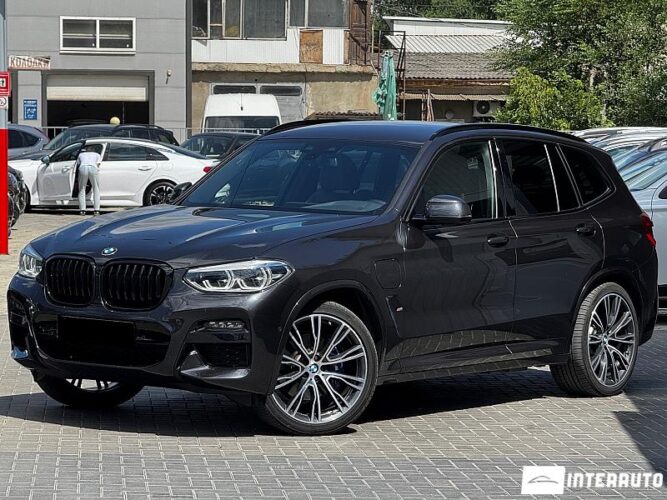 BMW X3 3.0e 35 interauto-car