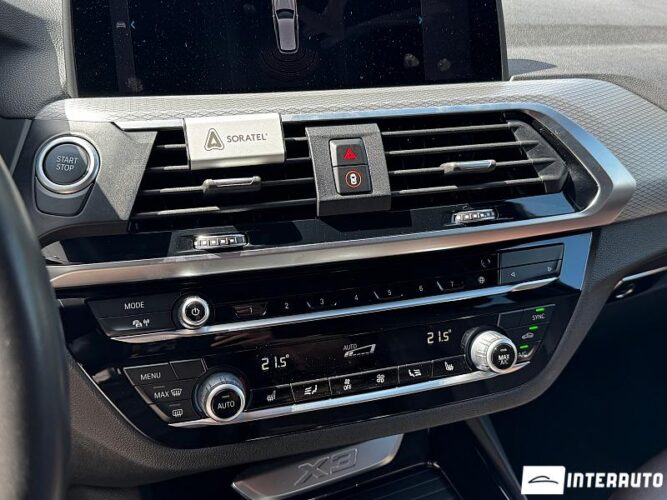 BMW X3 3.0e 44 interauto-car