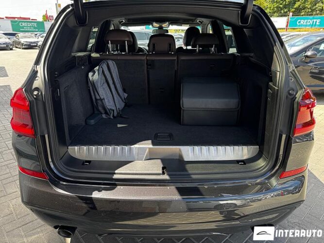 BMW X3 3.0e 48 interauto-car