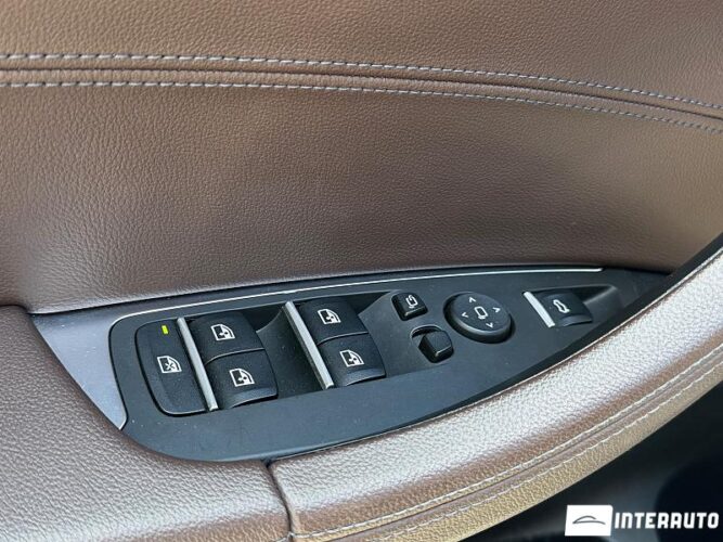 BMW X3 3.0e 47 interauto-car