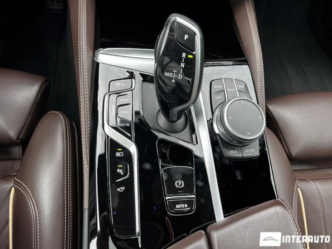 BMW 545e 47 interauto-car