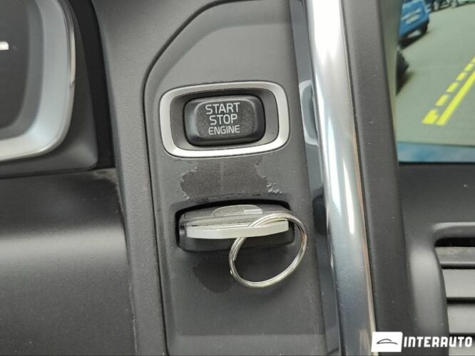 Volvo XC 60 49 interauto-car