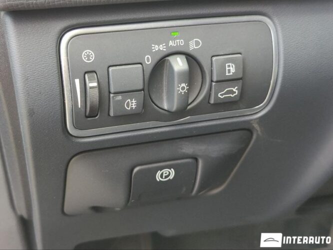 Volvo XC 60 47 interauto-car