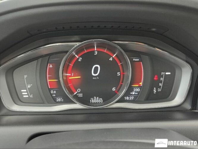 Volvo XC 60 42 interauto-car