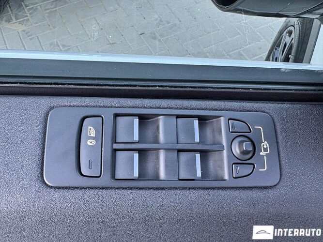 Land Rover Discovery Sport 48 interauto-car