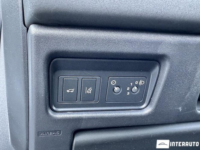 Land Rover Discovery Sport 49 interauto-car