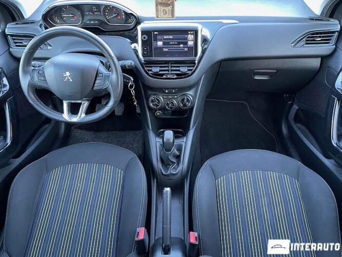 Peugeot 208 35 interauto-car