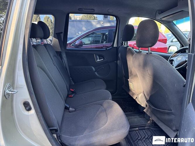 Toyota Yaris Verso 44 interauto-car