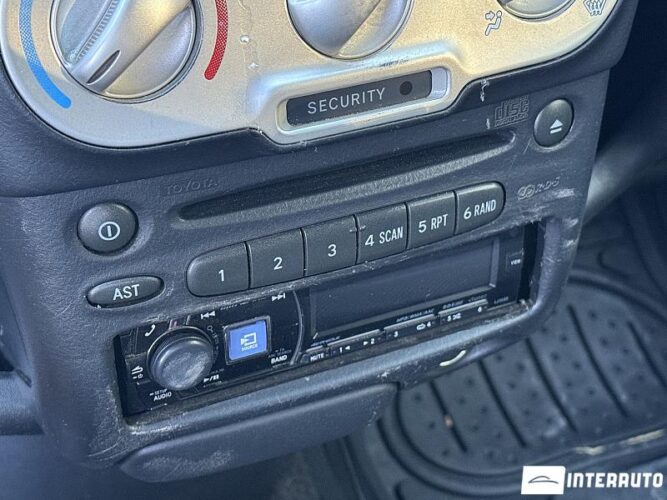 Toyota Yaris Verso 40 interauto-car