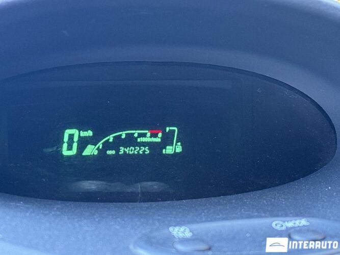 Toyota Yaris Verso 38 interauto-car