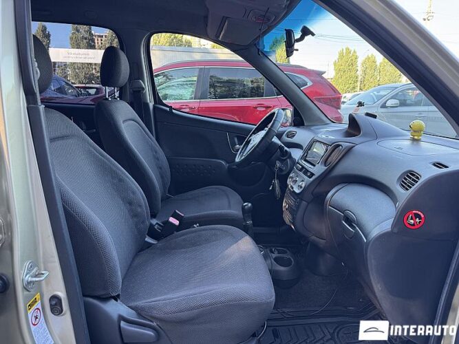 Toyota Yaris Verso 45 interauto-car