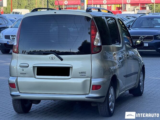Toyota Yaris Verso 32 interauto-car