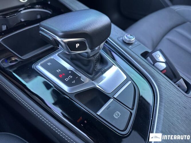 Audi A4 44 interauto-car