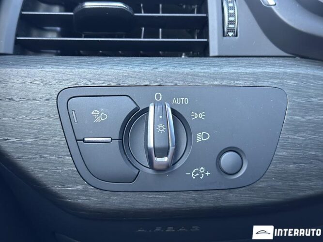 Audi A4 40 interauto-car