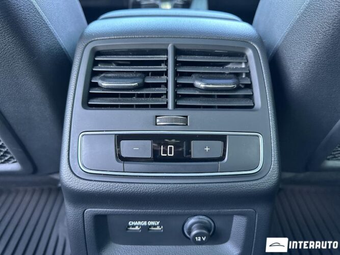 Audi A4 47 interauto-car