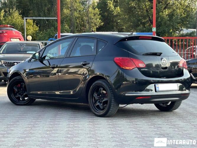 Opel Astra 31 interauto-car