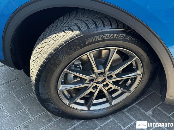 Ford Escape 45 interauto-car