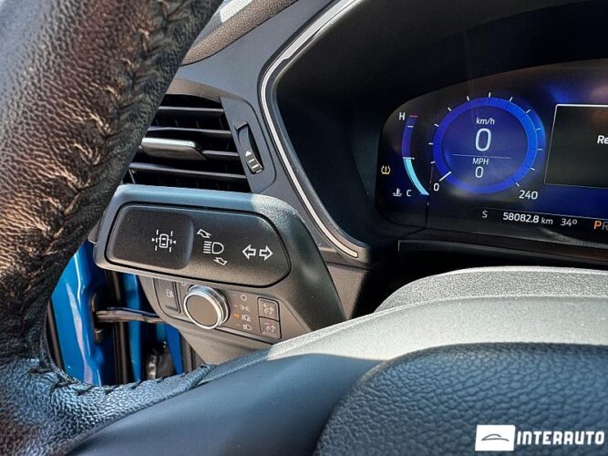 Ford Escape 40 interauto-car